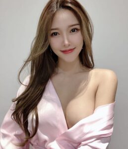 Jeune salope asiatique du 02 partage nude