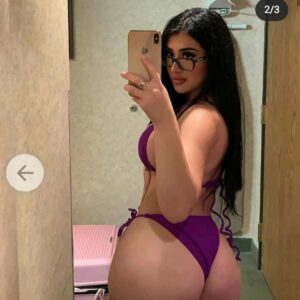 Jeune salope du 55 partage nude